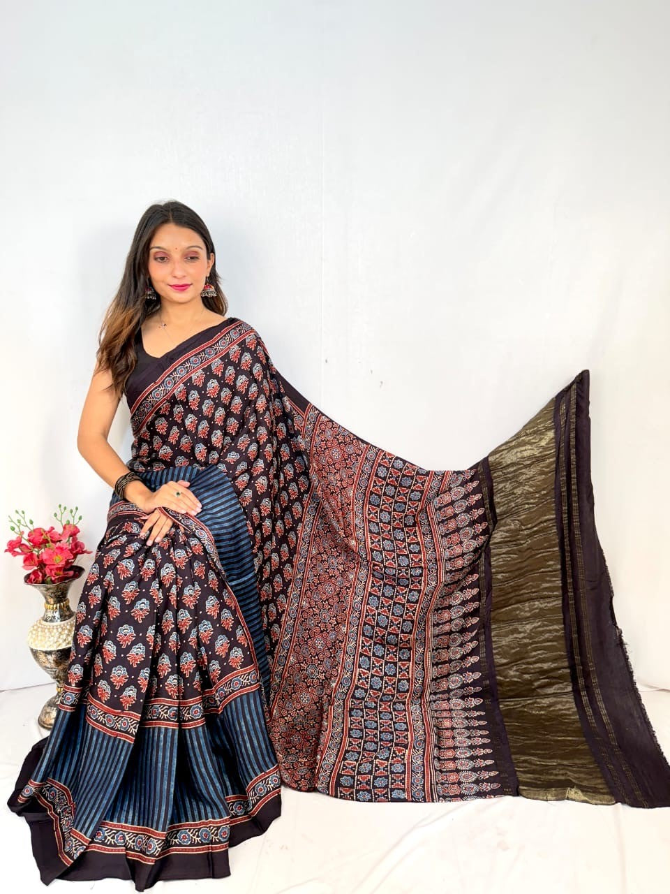 Zamindar Ajrakh Saree