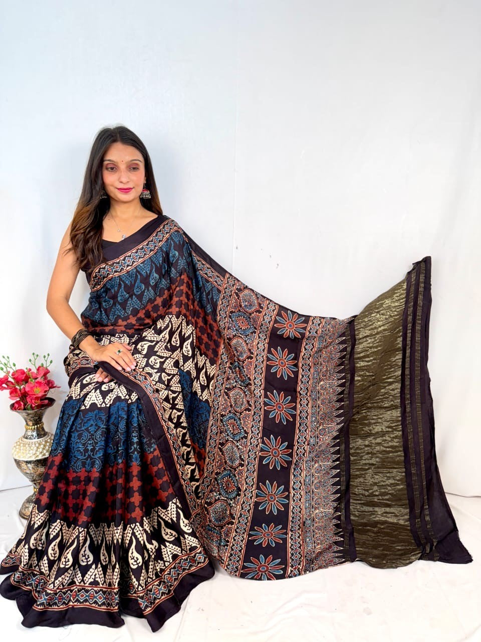 Sayra Ajrakh Saree